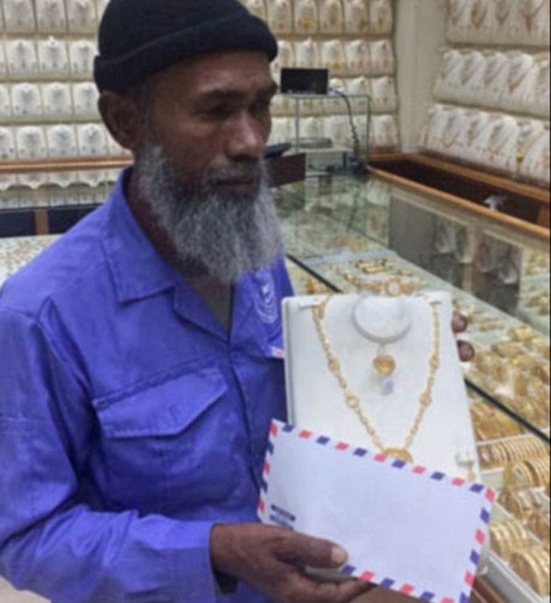 Stranger Posted Photo And Mocked Man For Being Poor. Weeks Later A Package Arrives [photos] - picture 3
