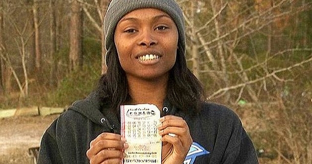Struggling Mom Wins Lottery For Millions; Donates $700,000 To Her Pastor, But He Ends Up Suing & Winning Much More - picture 3