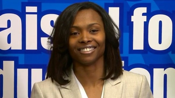 Struggling Mom Wins Lottery For Millions; Donates $700,000 To Her Pastor, But He Ends Up Suing & Winning Much More - picture 5