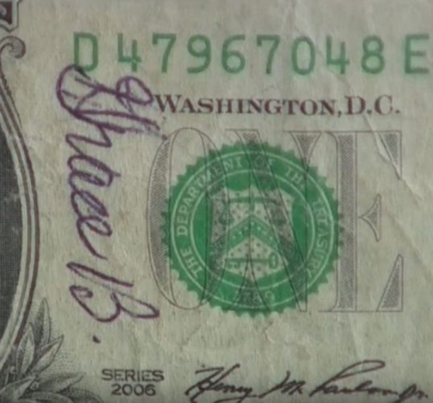 Subway Cashier Gives Man His Change, He Sees This $1 Bill And It Changes His Life Forever - picture 4