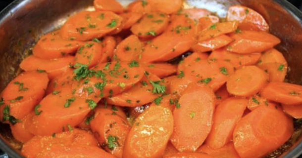 Sweet & Savory Perfection: Easy Stovetop Glazed Carrots Recipe - picture 2