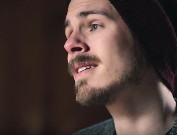 Talented Couple Starts Singing In Empty Church, Their Combined Harmony Leaves Everyone Speechless - picture 2