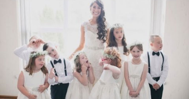 Teacher Includes Her Students With Down Syndrome In Wedding Party, They Can’t Stop Smiling - picture 2