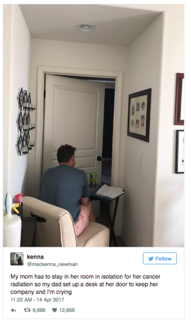 Teen Finds Dad Sitting In Strange Spot, When She Realizes Why, She Instantly Snaps A Picture - picture 3