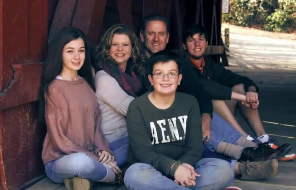 Teen give their stepfather the surprise of a lifetime with sweet proposal to legally adopt them - picture 4