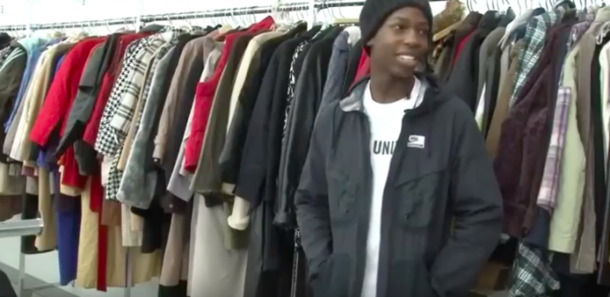 Teen Goes In Store And Grabs Six Coats. Cashier Asks Him 1 Question And His Response Has Gone Viral - picture 2
