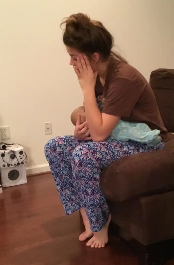 Teen takes robotic baby home for school assignment and it’s a complete disaster - picture 3