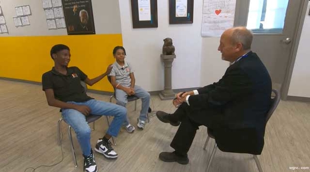 Teen uses his allowance to get sneakers for classmate getting bullied for wearing dirty, old shoes - picture 2