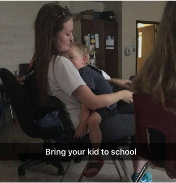 Teen Walks Out Of School To Get 3-Year-Old Brother, Then Mom Goes To Social Media And Learns The Truth - picture 2