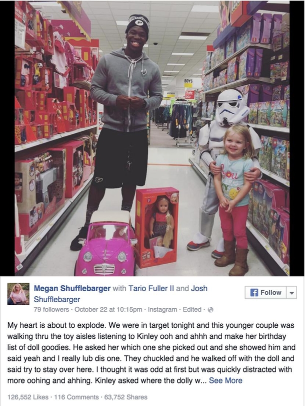 Teen Walks Up To 2-Year-Old Girl In Toy Store, Does Something Completely Unexpected - picture 3