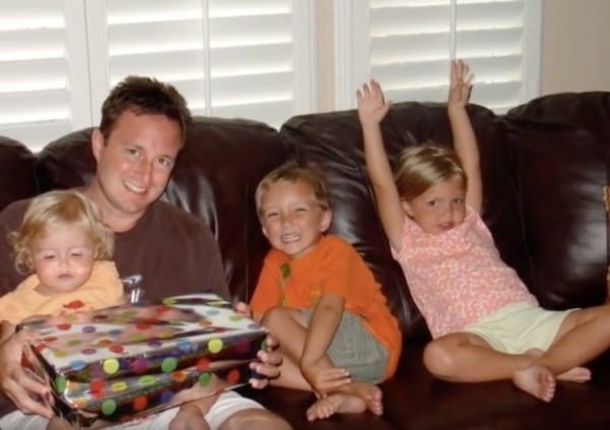Terrible Car Crash Takes Their 3 Kids Away... 6 Months Later, Mom Is Pregnant With Triplets - picture 3