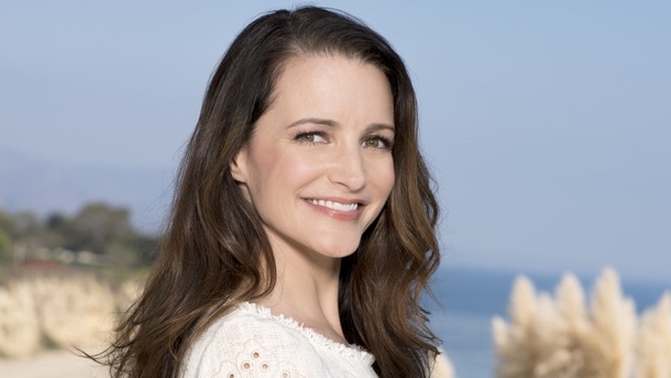 The Hallmark Christmas Movie Schedule Is Here - picture 7