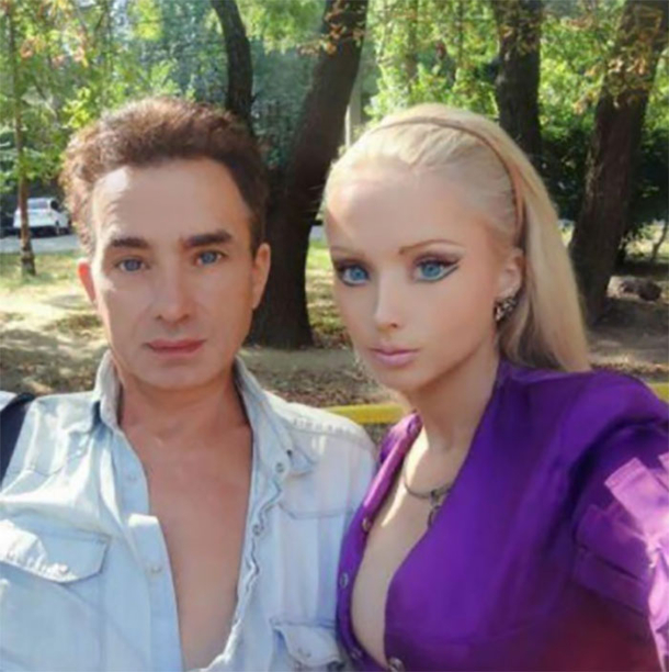 The ‘Human Barbie’ Took Off All Her Makeup And You'll Be Astounded By What She Looks Like Now - picture 6