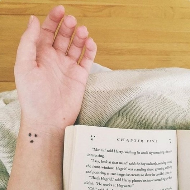 These 30 Tiny Tattoos Prove Bigger Is Not Always Better - picture 11