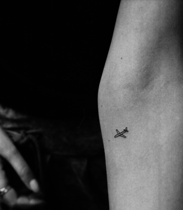 These 30 Tiny Tattoos Prove Bigger Is Not Always Better - picture 12