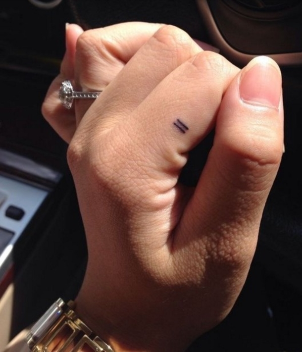 These 30 Tiny Tattoos Prove Bigger Is Not Always Better - picture 20