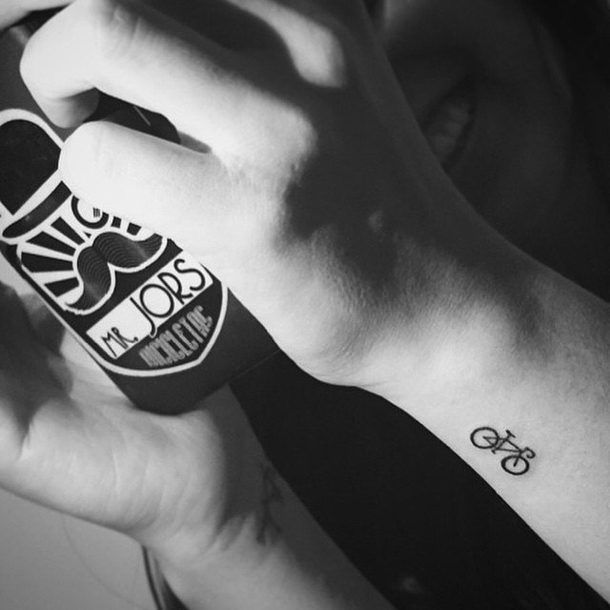These 30 Tiny Tattoos Prove Bigger Is Not Always Better - picture 22