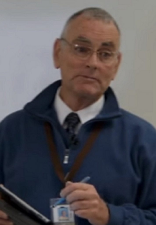 These Students Uncover The Secret About What Their Math Teacher Is Hiding, Exposes Him To Everyone - picture 2