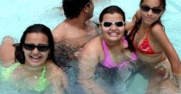 These Three Girls Were Too Busy Smiling For The Camera To Notice What One Of Their Boyfriends Saw. I Laughed So Hard I Thought I Would Die! - picture 2