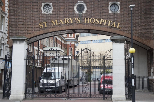 Thieves Steal Christmas Presents From Seriously Ill Children At London Hospital - picture 3