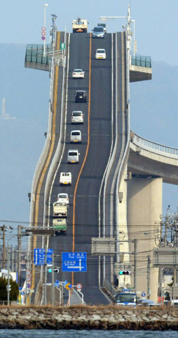 Think This Is A Roller Coaster? Think Again! It’s A Terrifying Bridge In Japan! - picture 4