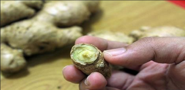 This Beauty Tip Will Destory Warts, Skin Tags, Moles, Blackheads And Age Spots - picture 2