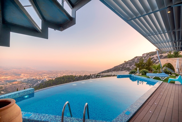 This Brand New Service Allows You To Rent A Stranger's Pool By The Hour - picture 2