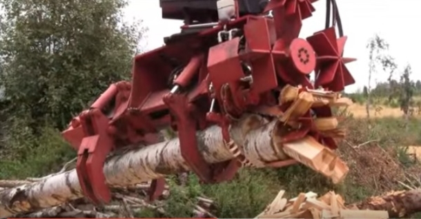This Firewood Processor Is One Epic Machine - picture 2