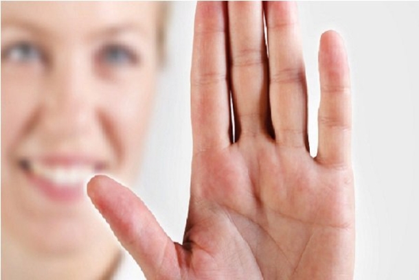 This Half Moon On Your Palm Tells You Alot About Your Personality... - picture 2