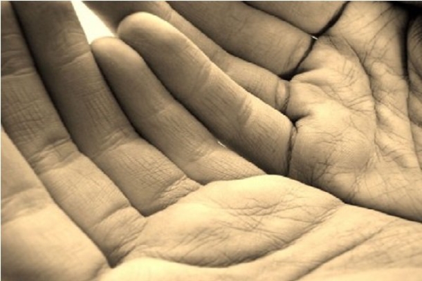 This Half Moon On Your Palm Tells You Alot About Your Personality... - picture 5