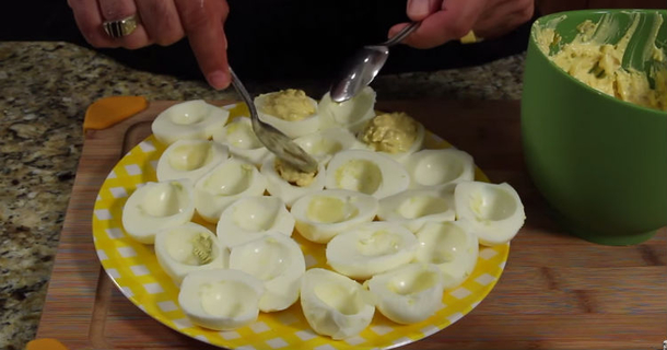 This Has To Be One Of The Best Deviled Egg Recipes, You Have To See It To Believe It! (Video) - picture 2