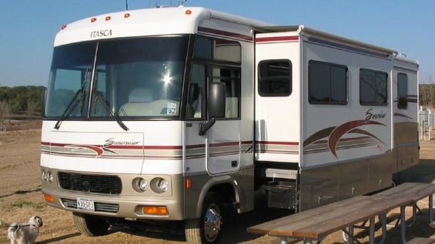 This Is The Unexpected Note An RV Owner Found In Her Mailbox (Photos) - picture 2