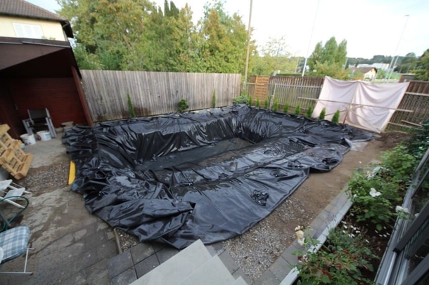 This Looks Like Just An Ordinary Pool But Wait Until You See When It Overflows. WOW! - picture 6