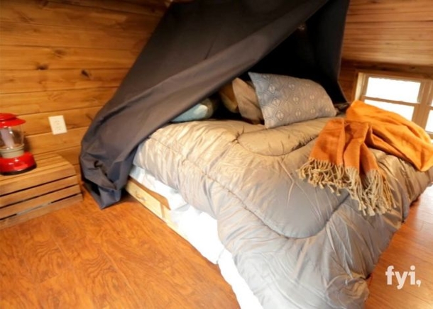 This Maybe A Tiny Cabin But The Inside Is Luxurious! Check Out The Shower! - picture 6