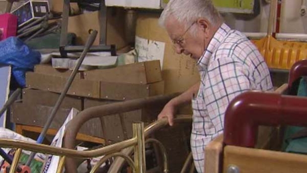 This Mother Sold Her Stillborn Baby's Crib At A Garage Sale. What Happened Next Made Me Cry. - picture 6
