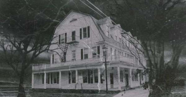 This Real Haunted Hotel Requires You To Sign A Waiver Before Your Stay - picture 2