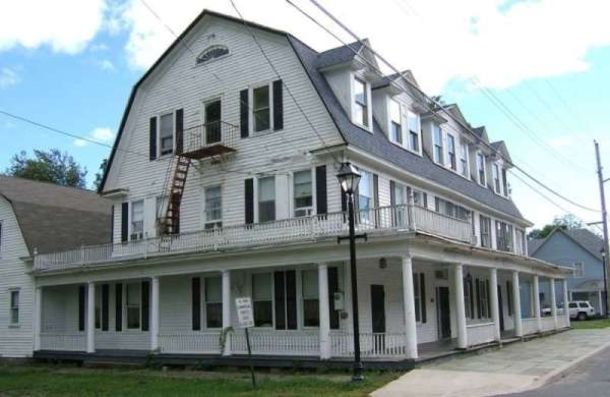 This Real Haunted Hotel Requires You To Sign A Waiver Before Your Stay - picture 3