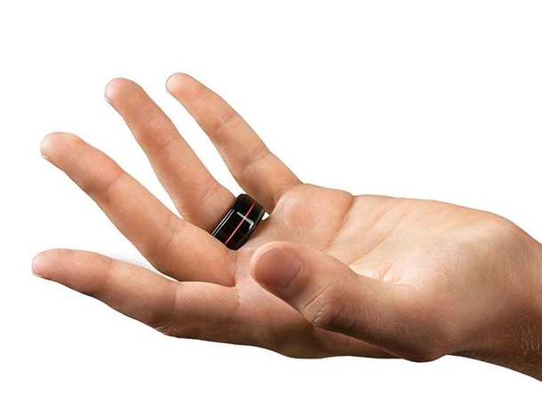 This Ring Lets You Feel The Heartbeat Of Your Loved One No Matter Where You Are - picture 5