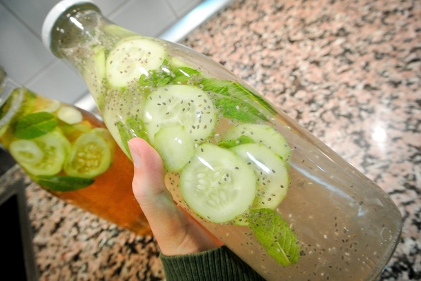 This Simple Bedtime Drink Will Kill Tummy Fat - picture 2