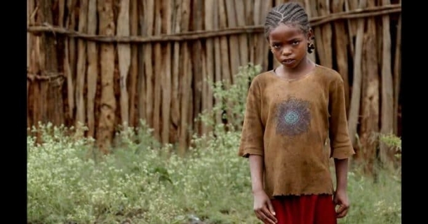 Thugs Kidnap 12-Yr-Old Girl. They Were Shocked When This Came Out Of The Bushes And Save Her - picture 2