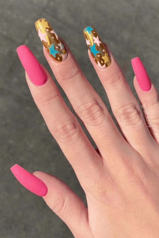 Top 10 Star Nail Designs Of 2023 That You Have To Try! - picture 10