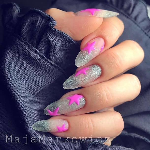 Top 10 Star Nail Designs Of 2023 That You Have To Try! - picture 11
