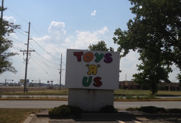 Toys R Us Offers Peaceful Way For Autistic Families To Shop, Their Idea Is Going Viral - picture 2