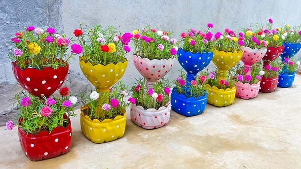 Transform Plastic Bottles into Stylish Two-Tiered Flower Pots with this DIY Tutorial - picture 2