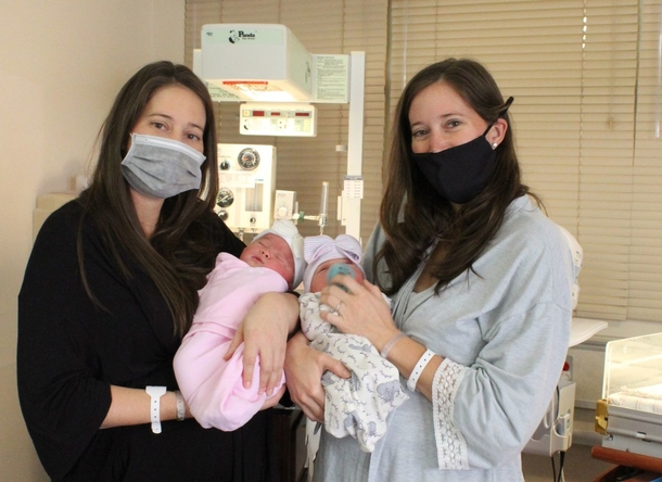 Twin sisters made headlines after delivering baby girls at the same time – on their own birthday - picture 2