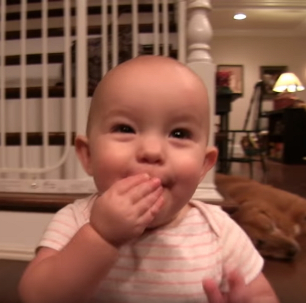 Twins Steal Handful Of Marshmallows From Kitchen. What They Do Next Is Going Viral Right Now - picture 6