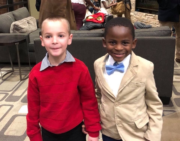 Two 5-Year-Old Best Friends Got The Same Haircut To Trick Their Teacher So She Wouldn't Be Able To Tell Who Is Who - picture 3
