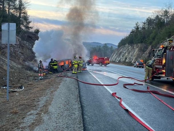 Two brothers pull driver from wreckage seconds before it bursts into flames on Easter weekend - picture 4