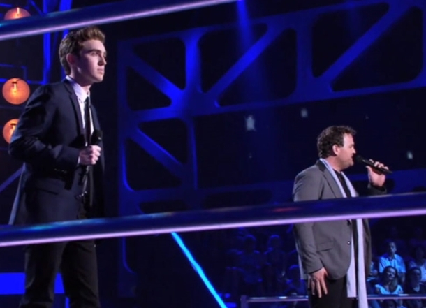 Two Men Get On Stage For An Amazing Performance; This Rendition Of "You Raise Me Up" Mesmerized The Crowd - picture 6