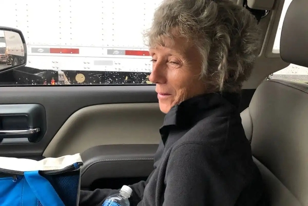 Undeterred FedEx Employee Walks 12 Miles Home Daily, Inspiring Colleagues to Purchase Her a Car - picture 2